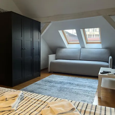 Double Bedroom In Apartment Belgrade